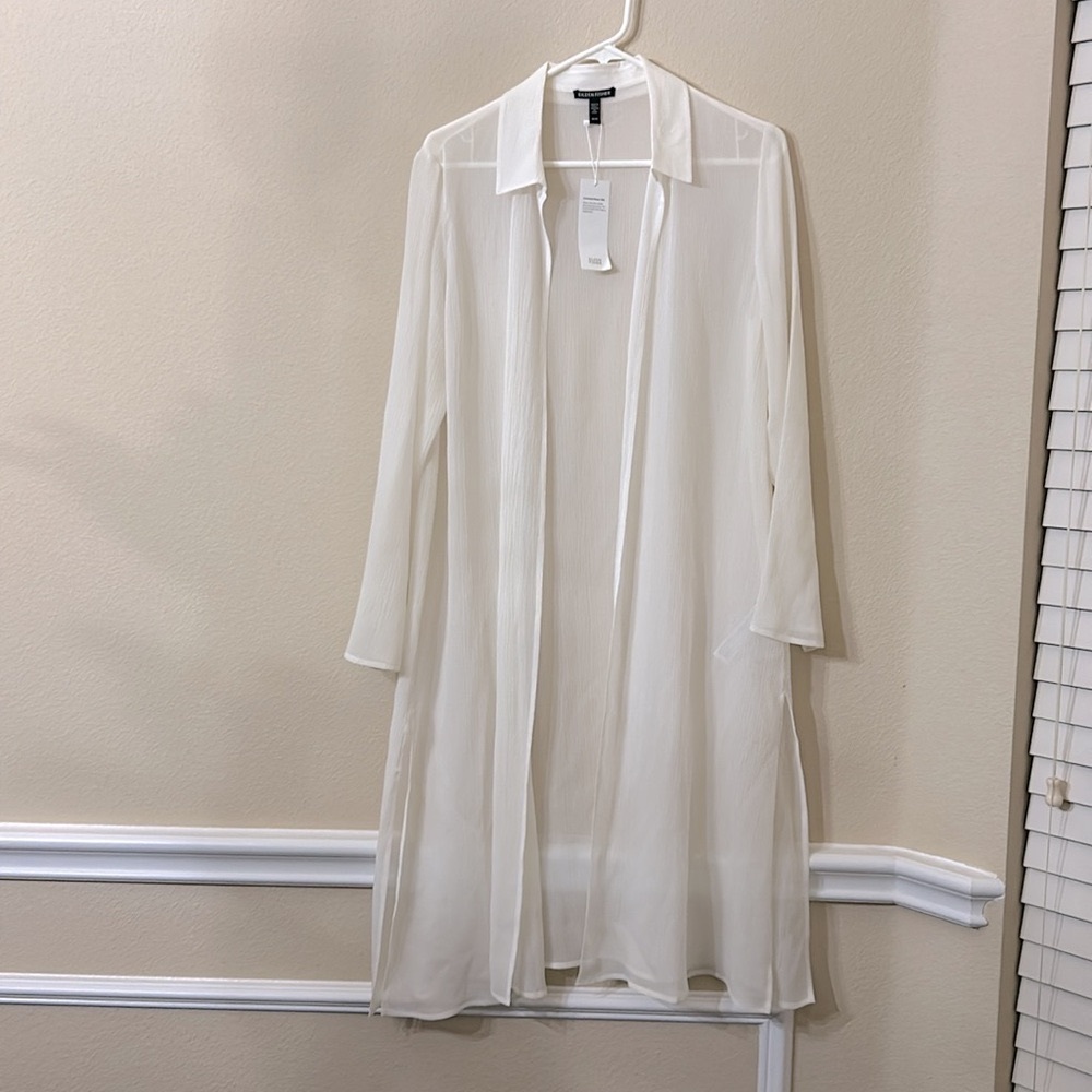 NWT Eileen Fisher Crinkled
Sheer Silk Classic Collar
Jacket - Picture 3 of 9